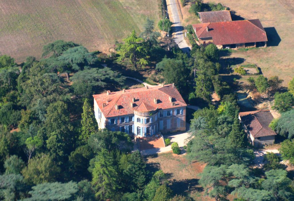 Chateau De Clermont-Saves Bed & Breakfast ลีส์-ชูร์แด็ง ภายนอก รูปภาพ